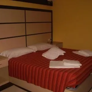 https://hotel-la-solitaria.it-lombardy.com